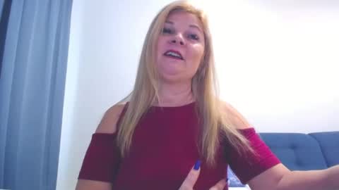 Snapshot of marthanollan chatting on 02-08-25, 08:09 Martha online show from 02-08-25, 08:09