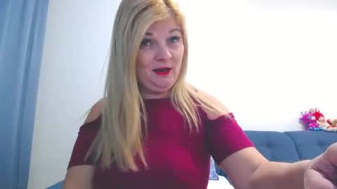 Snapshot of marthanollan chatting on 02-09-25, 06:16 Martha online show from 02-09-25, 06:16