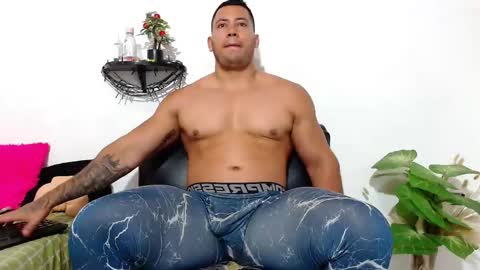 Snapshot of martin_fiit chatting on 09-14-25, 03:16 Martin instagrammartinfiit online show from 09-14-25, 03:16