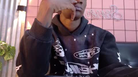 Martin online show from 10-03-25, 01:35