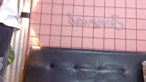 Martin online show from 11-17-25, 01:22