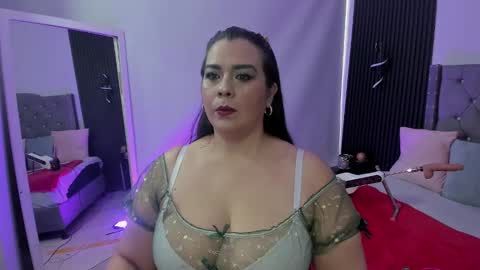   MARTINA   online show from 11-22-25, 12:15