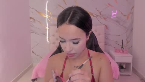 Snapshot of martina_gomezgomez chatting on 02-13-26, 12:23 online show from 02-13-26, 12:23