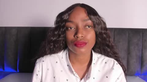 Laura online show from 03-01-25, 10:42