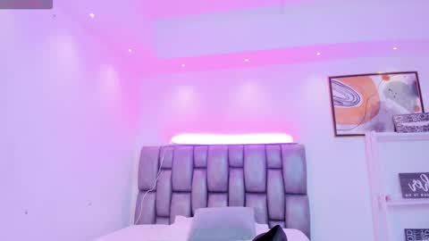 Martina online show from 12-22-25, 11:29