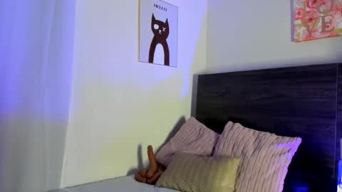 martina mIIler online show from 11-24-25, 01:00