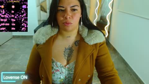 Snapshot of martina_tay chatting on 01-15-25, 03:22 Hey im martina online show from 01-15-25, 03:22