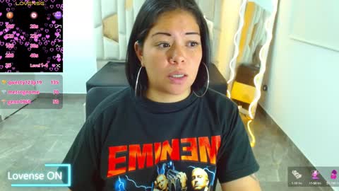 Snapshot of martina_tay chatting on 01-17-25, 09:28 Hey im martina online show from 01-17-25, 09:28