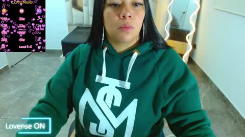 Snapshot of martina_tay chatting on 01-31-25, 12:39 Hey im martina online show from 01-31-25, 12:39