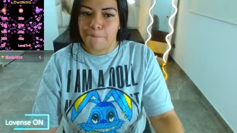 Snapshot of martina_tay chatting on 02-04-25, 03:54 Hey im martina online show from 02-04-25, 03:54