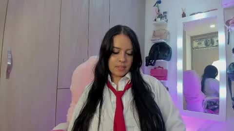 new account---- princessmartinaa online show from 02-17-25, 09:52