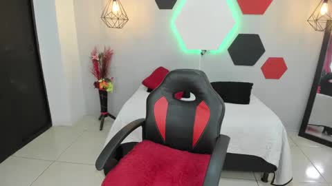 Martina online show from 01-20-25, 07:15