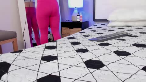 Snapshot of martinarizzi chatting on 09-16-25, 03:51 martina rizzi online show from 09-16-25, 03:51