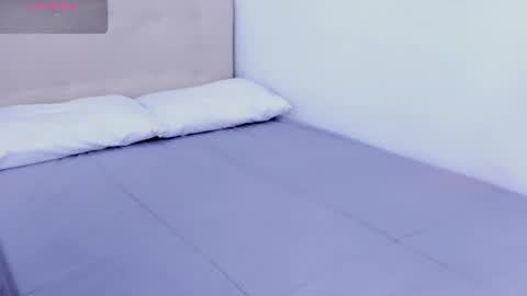 Snapshot of martinarizzi chatting on 09-18-25, 04:14 martina rizzi online show from 09-18-25, 04:14