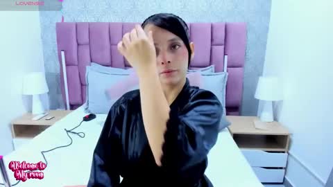 Snapshot of martinarizzi chatting on 10-28-25, 04:16 martina rizzi online show from 10-28-25, 04:16