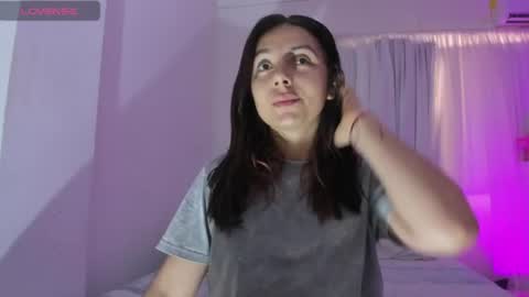 Snapshot of martinarossi chatting on 07-02-26, 02:56 ... ... online show from 07-02-26, 02:56