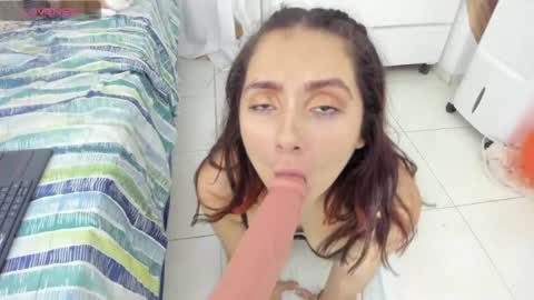 Snapshot of martinarossi chatting on 07-16-26, 08:15 ... ... online show from 07-16-26, 08:15