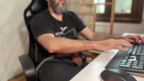 Snapshot of martincito22xl chatting on 09-22-25, 07:38 Martincito online show from 09-22-25, 07:38