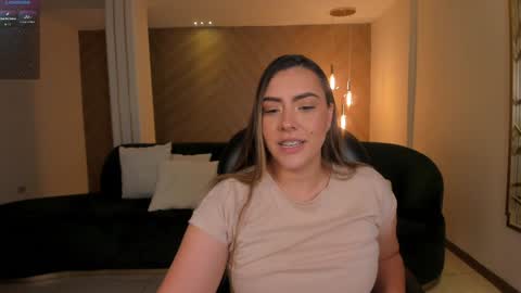 Snapshot of martinnabonnet chatting on 02-02-25, 01:30 Martinna Bonnet online show from 02-02-25, 01:30