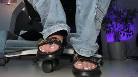 Snapshot of martinnabonnet chatting on 02-04-25, 10:32 Martinna Bonnet online show from 02-04-25, 10:32