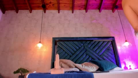 Martina online show from 01-28-25, 10:34