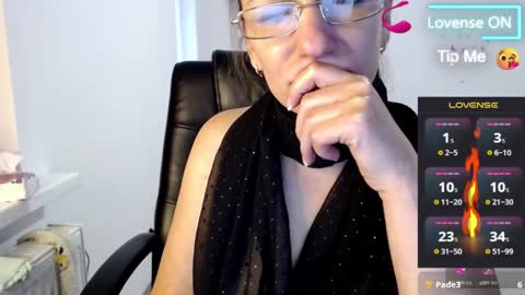 Snapshot of marvel1_ chatting on 12-03-24, 11:22 marvel1_ online show from 12-03-24, 11:22