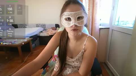 Snapshot of mary2606 chatting on 11-07-25, 11:43 Mary2606 online show from 11-07-25, 11:43