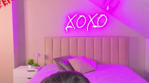 Eva online show from 11-14-25, 09:57