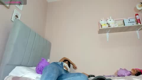 mary_cute9 online show from 11-26-25, 12:17