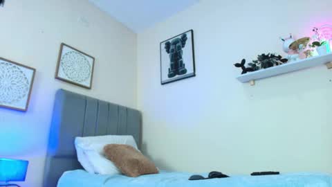 Snapshot of mary_cute9 chatting on 02-13-26, 12:12 mary_cute9 online show from 02-13-26, 12:12