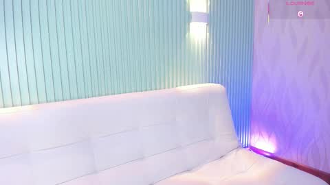 Snapshot of mary_jan3_x chatting on 11-06-25, 02:34 mary jane and josue online show from 11-06-25, 02:34