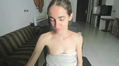 Snapshot of mary_janee__ chatting on 10-25-25, 06:21 Mary Jane online show from 10-25-25, 06:21