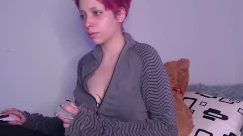                      100   online show from 10-12-25, 07:18