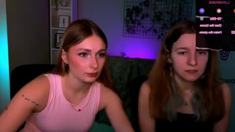 Snapshot of mary_meow_hot chatting on 12-14-25, 10:42 Mary online show from 12-14-25, 10:42