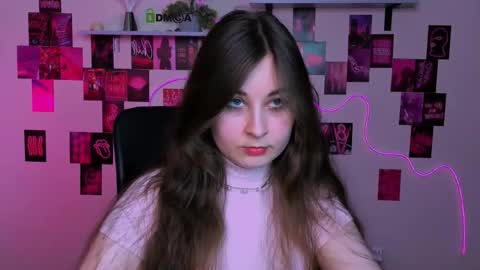 Snapshot of mary_moon__ chatting on 02-22-26, 08:29 mary_moon__ online show from 02-22-26, 08:29