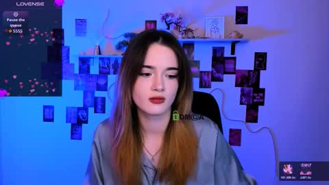 Snapshot of mary_moon__ chatting on 02-28-26, 08:43 mary_moon__ online show from 02-28-26, 08:43