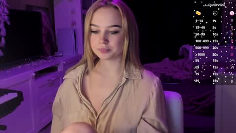 Snapshot of mary_romance chatting on 02-06-25, 07:51 Mary online show from 02-06-25, 07:51