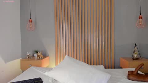 Maria online show from 02-08-25, 03:41