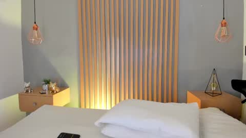 Maria online show from 02-15-25, 03:52