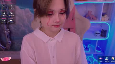 Ur Mary online show from 10-31-25, 03:07