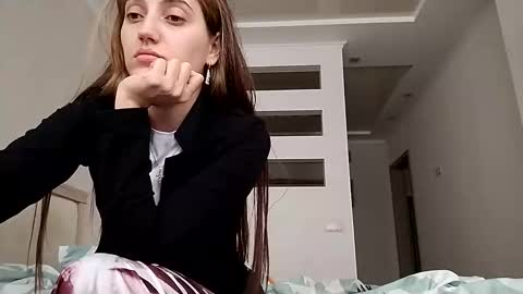 marya442004 online show from 11-13-25, 08:13