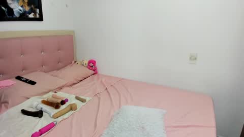 Snapshot of maryalelove chatting on 01-22-25, 08:06 Marya online show from 01-22-25, 08:06