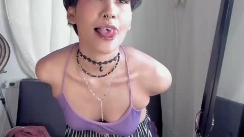Snapshot of maryjane_785039 chatting on 07-31-26, 09:03 maria online show from 07-31-26, 09:03