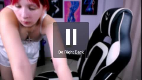 Snapshot of marylanee chatting on 10-16-25, 04:57 Mary online show from 10-16-25, 04:57