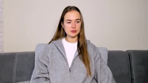 Mari online show from 12-15-25, 07:12