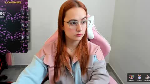 Dulce Maria online show from 01-04-25, 05:16