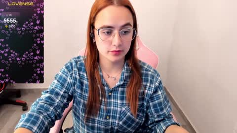 Dulce Maria online show from 01-06-25, 03:20