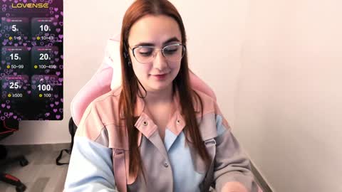 Dulce Maria online show from 01-30-25, 03:11