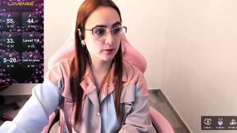 Dulce Maria online show from 01-30-25, 06:35