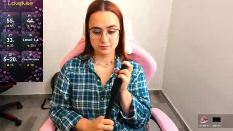 Dulce Maria online show from 01-30-25, 09:58